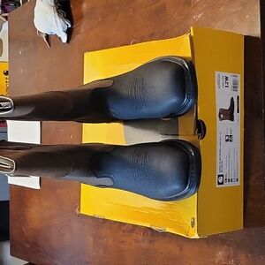 Size 12 carhartt boots steel toe. No defects or damage just have an extra pair.